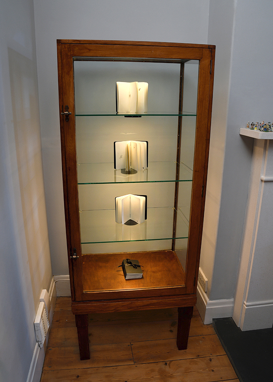 Vitrine: Ellen Bell: 'Trace'